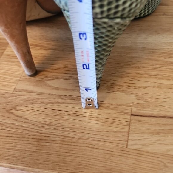 Green & Black Snakeskin Vince Camuto Women's Heels - Size 7.5 - Picture 9 of 9